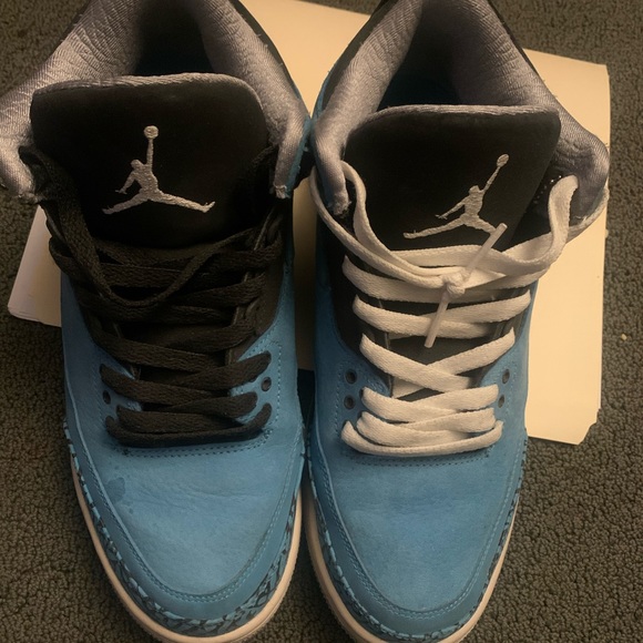 ๐POWDER BLUE JORDAN 3s๐ - Picture 3 of 4